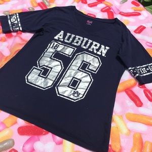 Auburn University V neck tee T-shirt XL